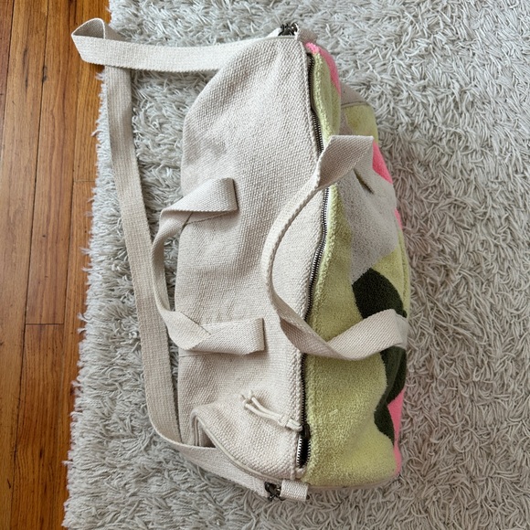 Universal Threads Colorful Women's Beach Bag - Picture 2 of 8